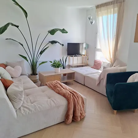 Apartamento T3 Debourg, Balcon, Proche Metro B Lyon